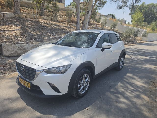 מודעת רכב מאזדה CX-3
