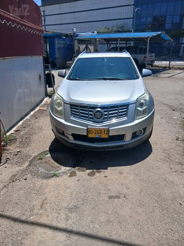 קאדילק SRX