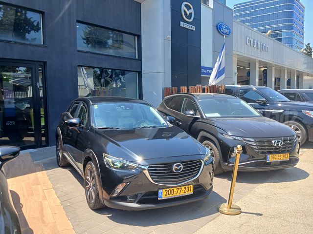 מודעת רכב מאזדה CX-3