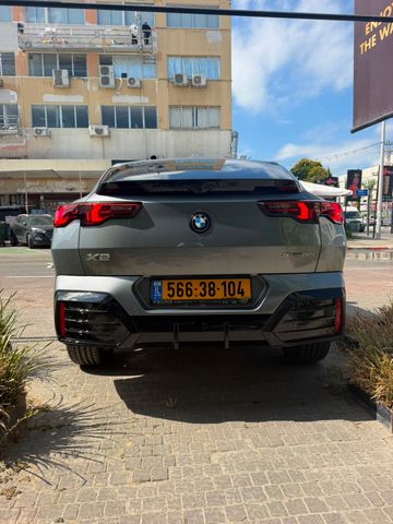 ב מ וו X2