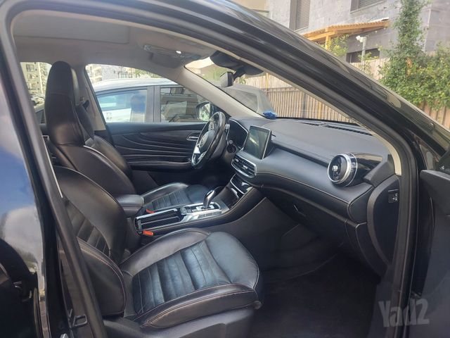 אם ג'י EHS PHEV