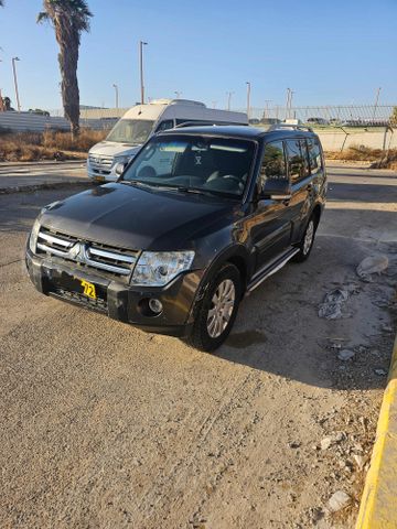 מיצובישי פג'רו