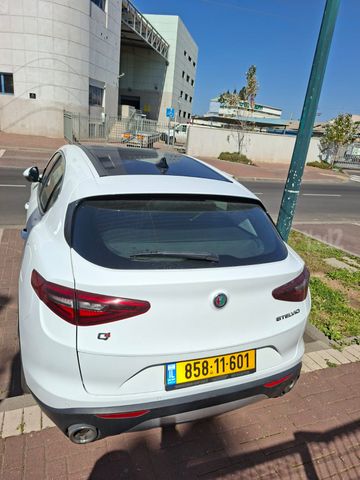 אלפא רומיאו סטלביו