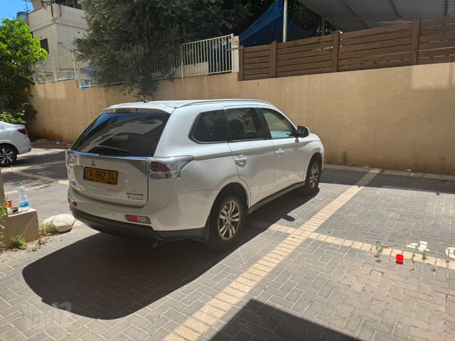 מודעת רכב מיצובישי אאוטלנדר