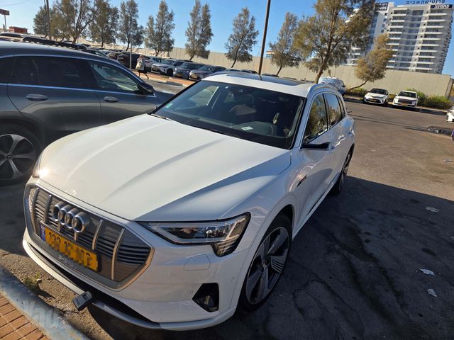 אאודי E-tron