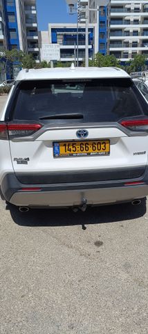 מודעת רכב טויוטה RAV4