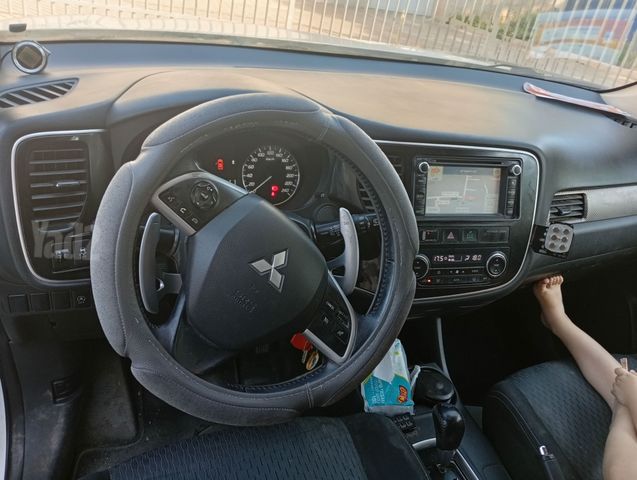 מודעת רכב מיצובישי אאוטלנדר
