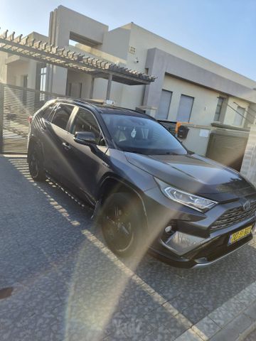 מודעת רכב טויוטה RAV4
