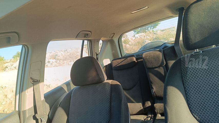 טויוטה RAV4