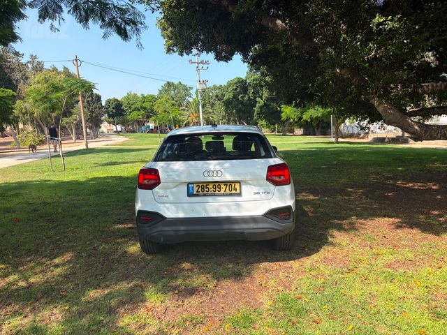 אאודי Q2
