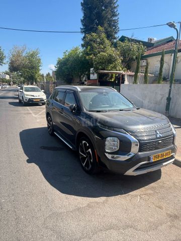 מיצובישי אאוטלנדר
