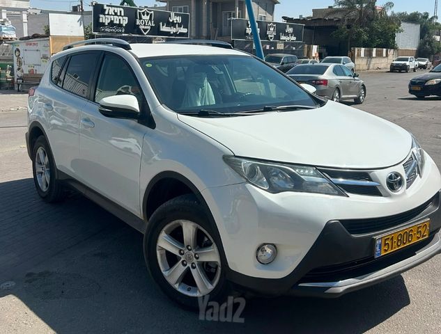 טויוטה RAV4