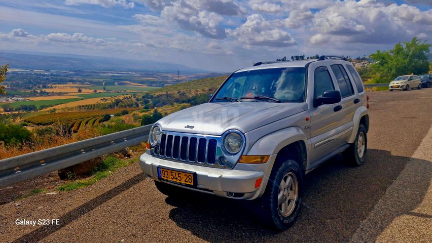 צ'ירוקי Limited אוט׳ בנזין 3.7 (204 כ״ס) [2005-2007]