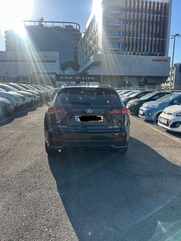לקסוס NX