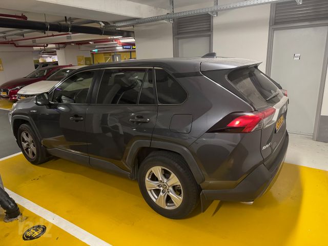 טויוטה RAV4