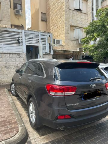 קיה סורנטו