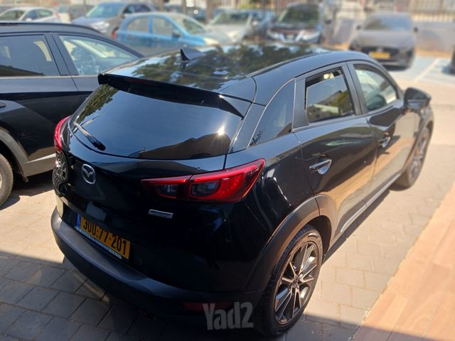 מודעת רכב מאזדה CX-3 2