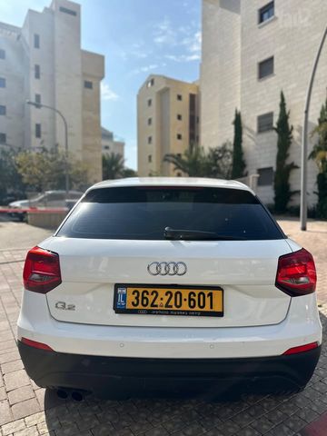 אאודי Q2