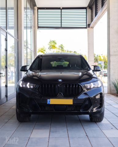 ב מ וו X6