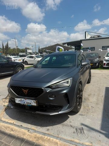 פורמנטור 4X2 Black Pearl אוט׳ 1.5 (150 כ״ס) [2022-2024]