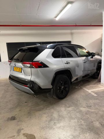 מודעת רכב טויוטה RAV4