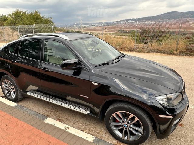 ב מ וו X6