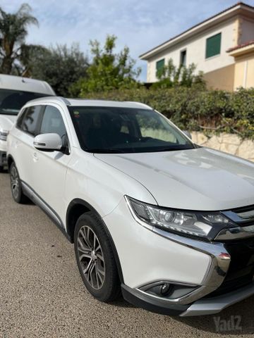 מיצובישי אאוטלנדר