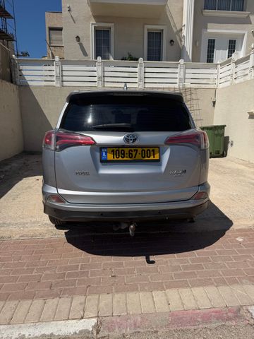 טויוטה RAV4
