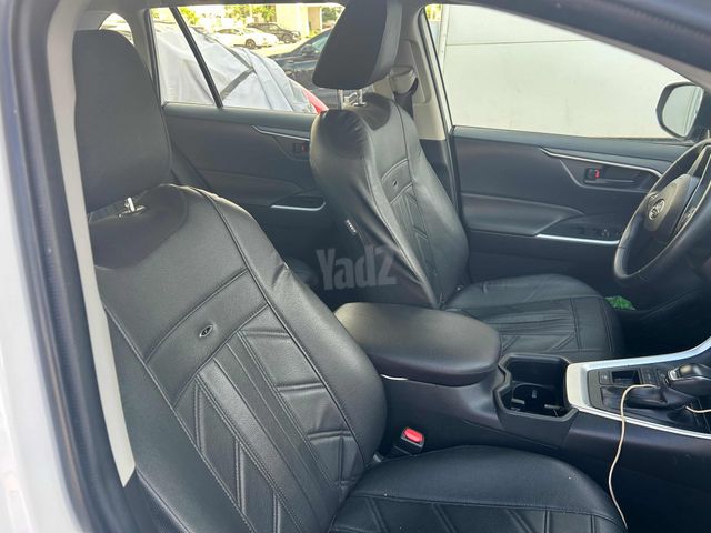 טויוטה RAV4