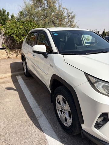 מודעת רכב טויוטה RAV4