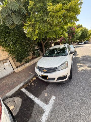 מודעת רכב שברולט טראוורס