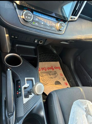 טויוטה RAV4