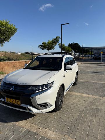 מיצובישי אאוטלנדר