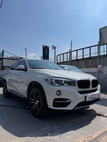 ב מ וו X6