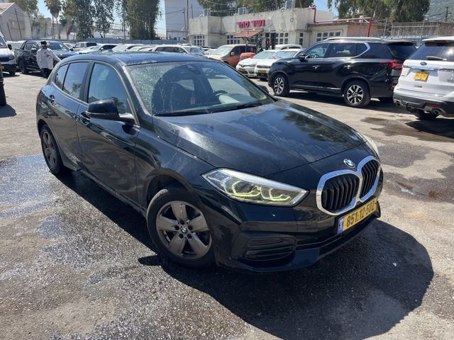 מודעת רכב ב מ וו סדרה 1