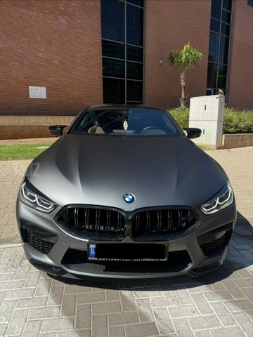 ב מ וו M8