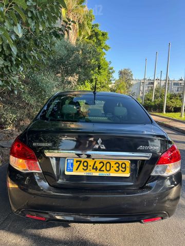מיצובישי אטראז'