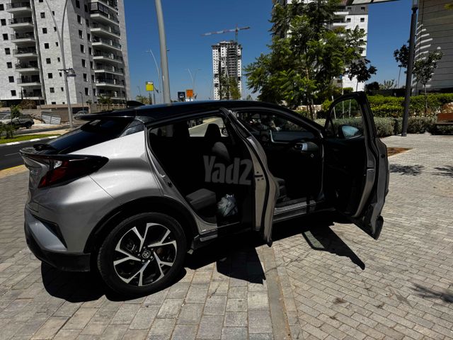 טויוטה C-HR