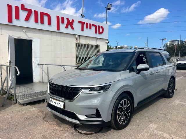 מודעת רכב קיה קרניבל