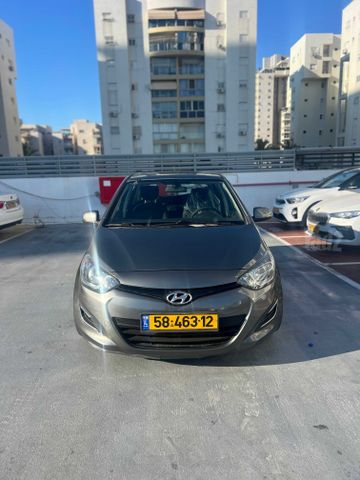 יונדאי i20