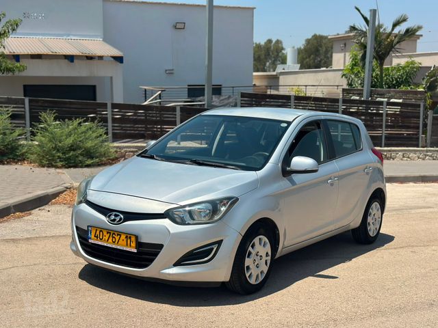 מודעת רכב יונדאי i20