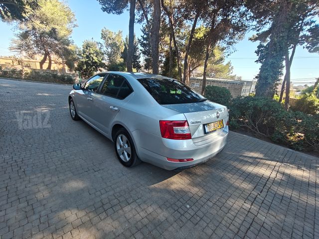 סקודה אוקטביה