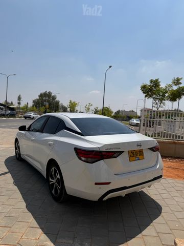 ניסאן סנטרה