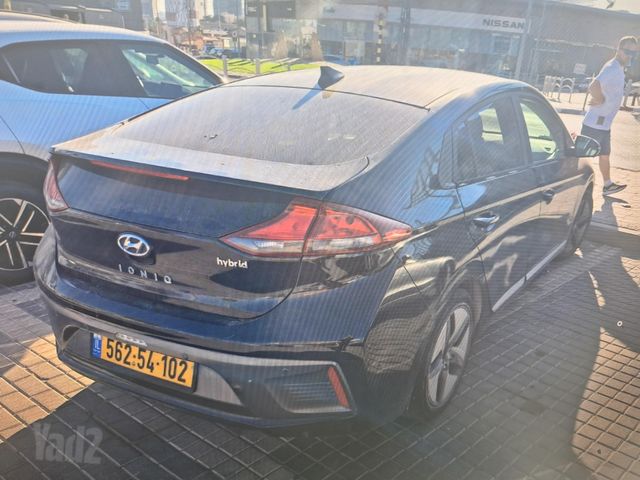 יונדאי איוניק