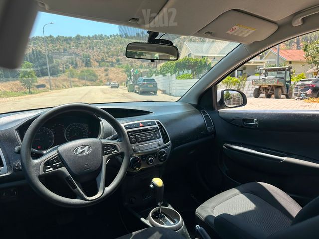 יונדאי i20