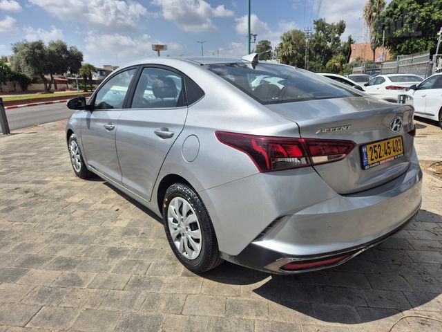 יונדאי אקסנט i25