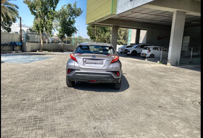 טויוטה C-HR
