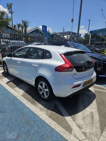 מודעת רכב וולוו V40
