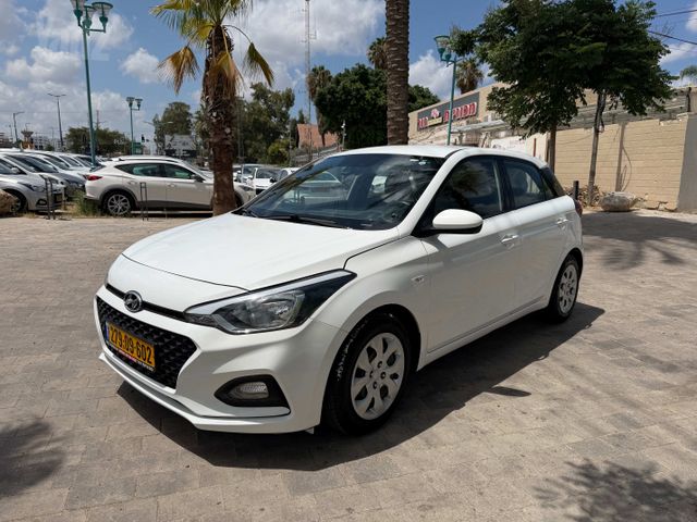 מודעת רכב יונדאי i20