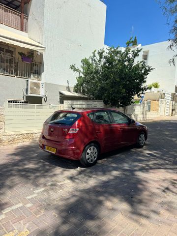 יונדאי i30